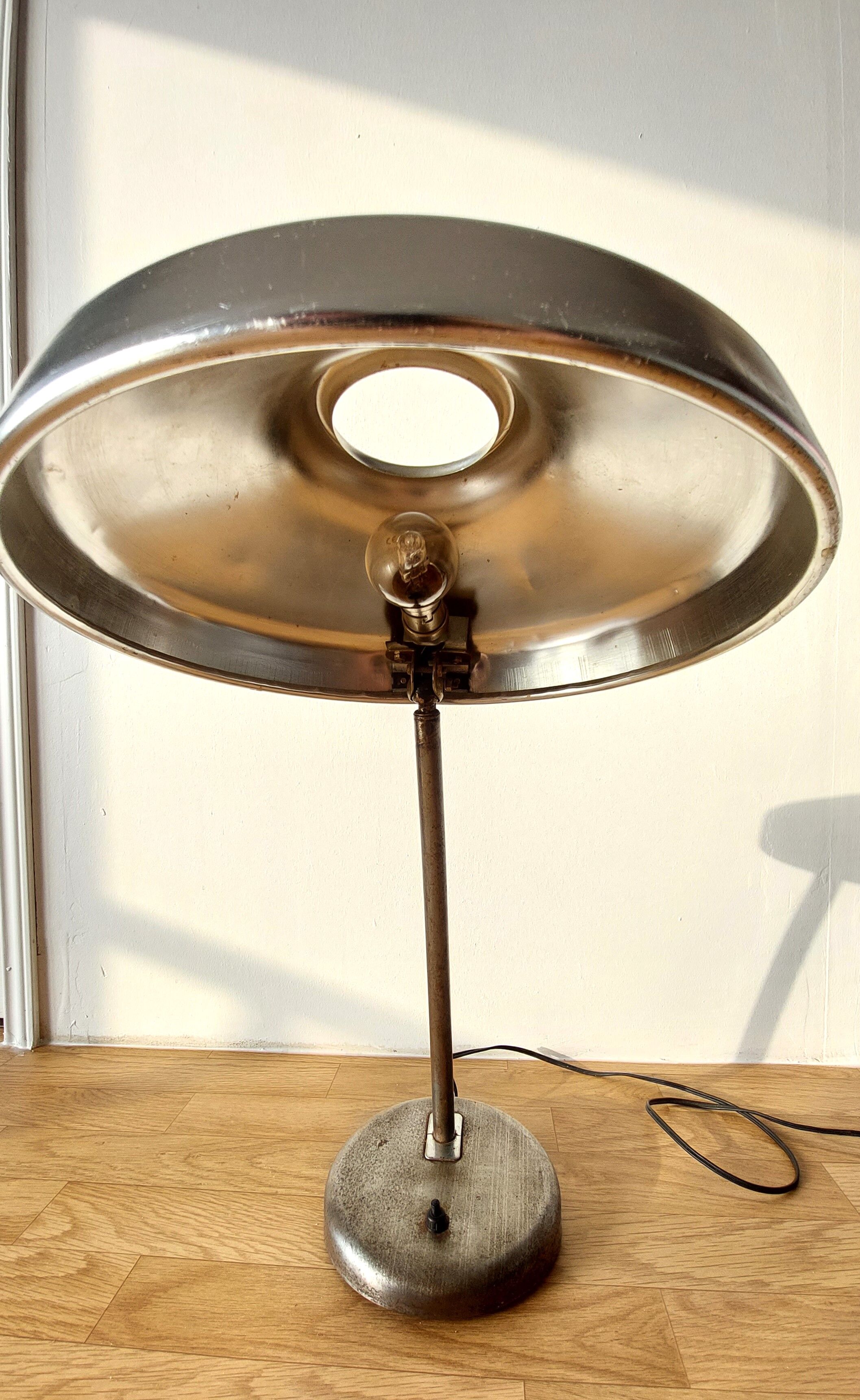 Industrial desk lamp style flying saucer, 1960.