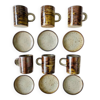 Set of 6 vintage stoneware cups and saucers