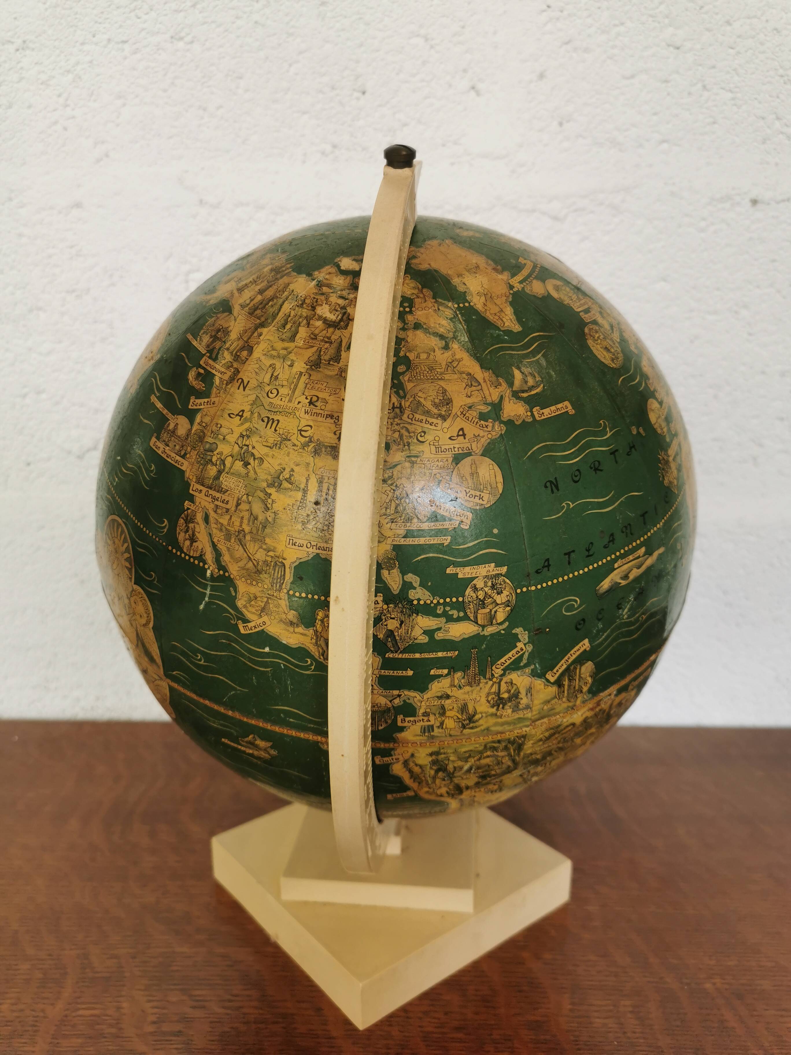 World map, Philip's Pictorial Globe