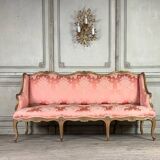 Louis XV bench in carved natural wood, 18th century