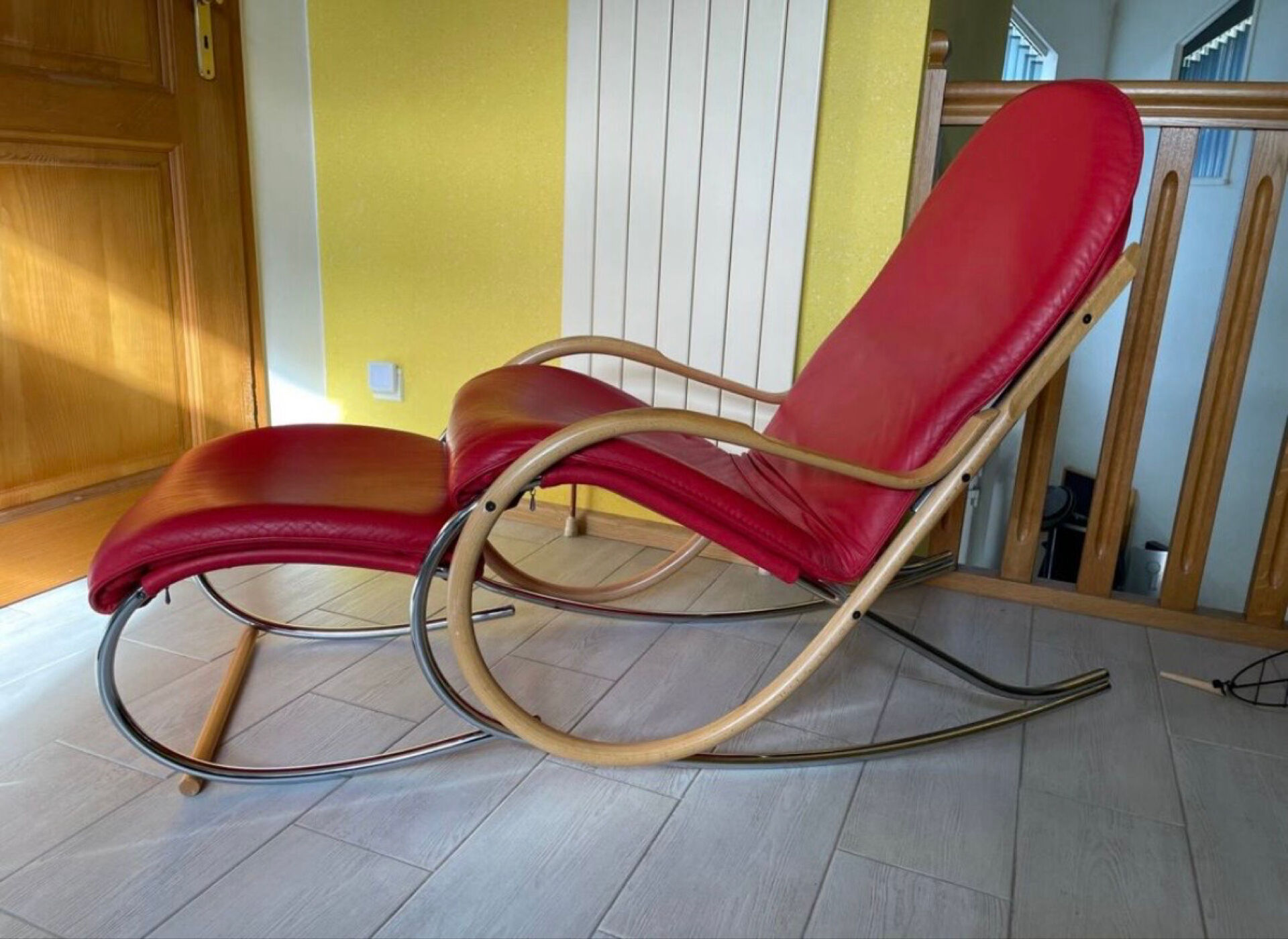 Rocking chair grandma / Paul Tuttle