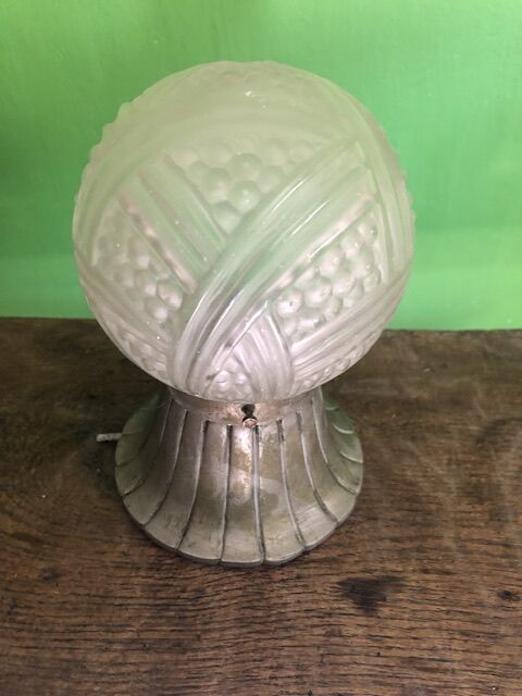 Lustre globe art déco
