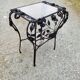 Table guéridon console sellette en fer forgé à décor de rose verre