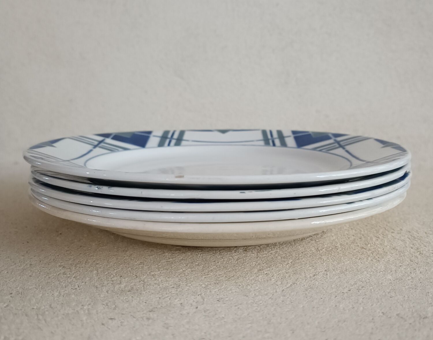 Set of 5 mismatched iron earth plates