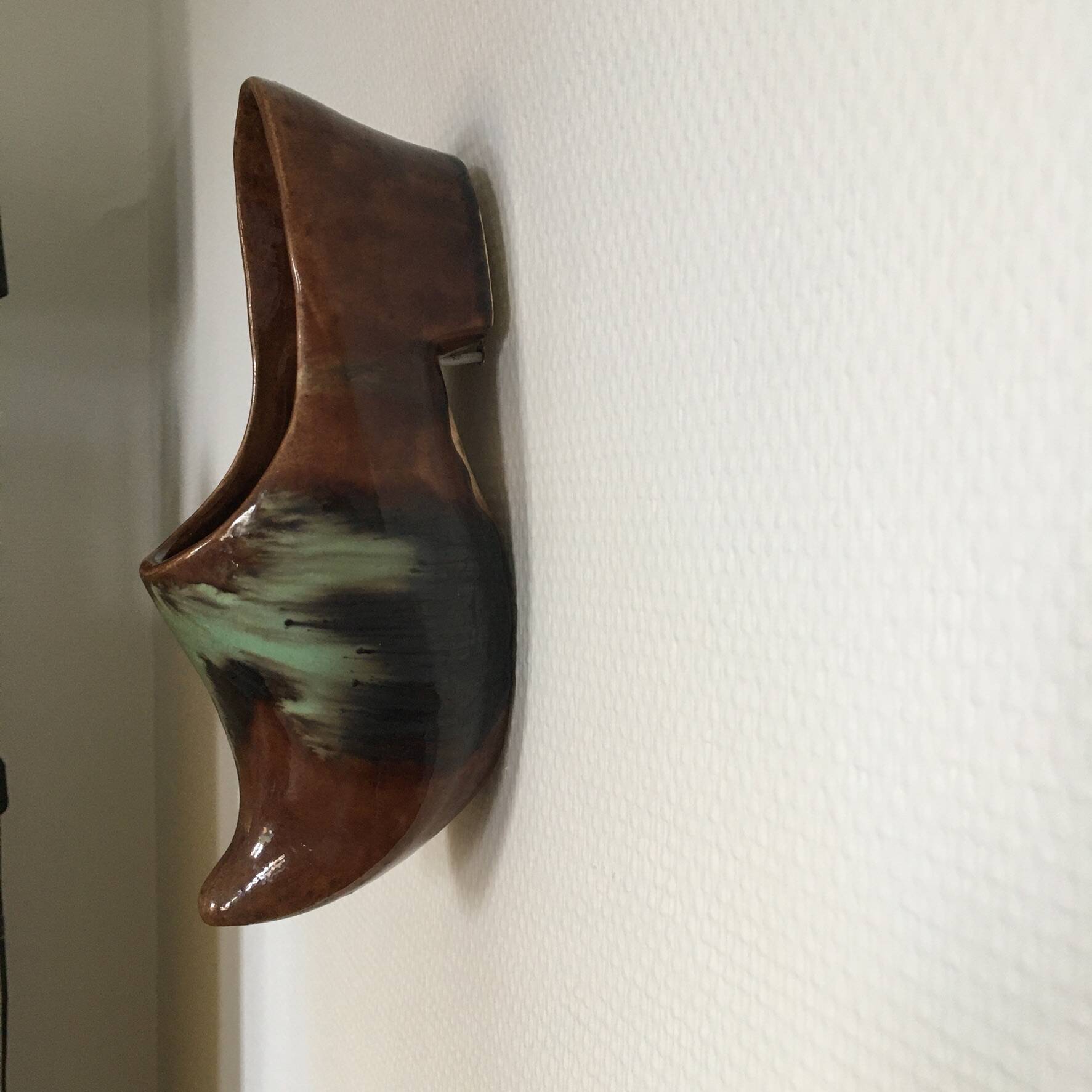 Ceramic wall planter