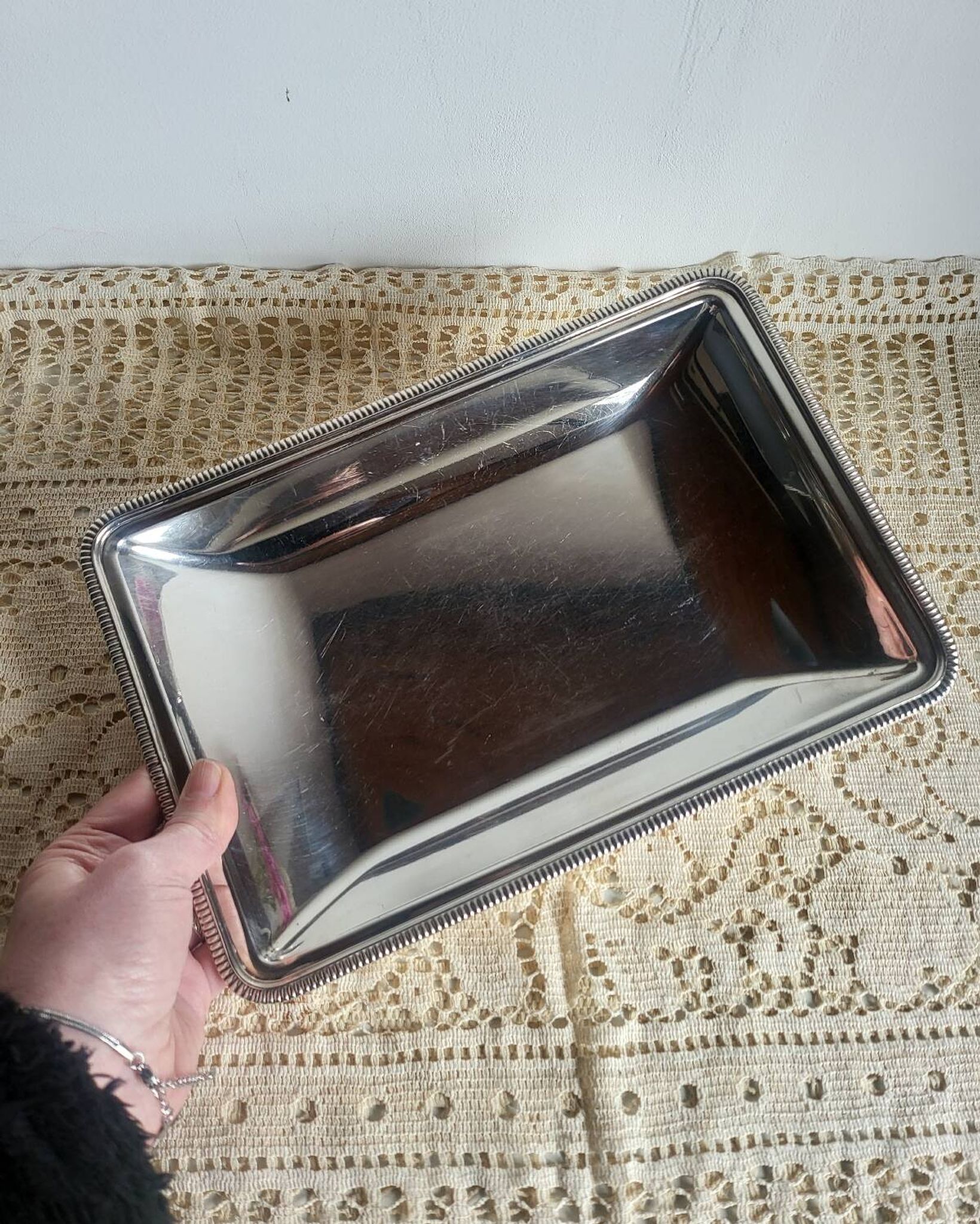 Plat rectangulaire, bannette en métal argenté