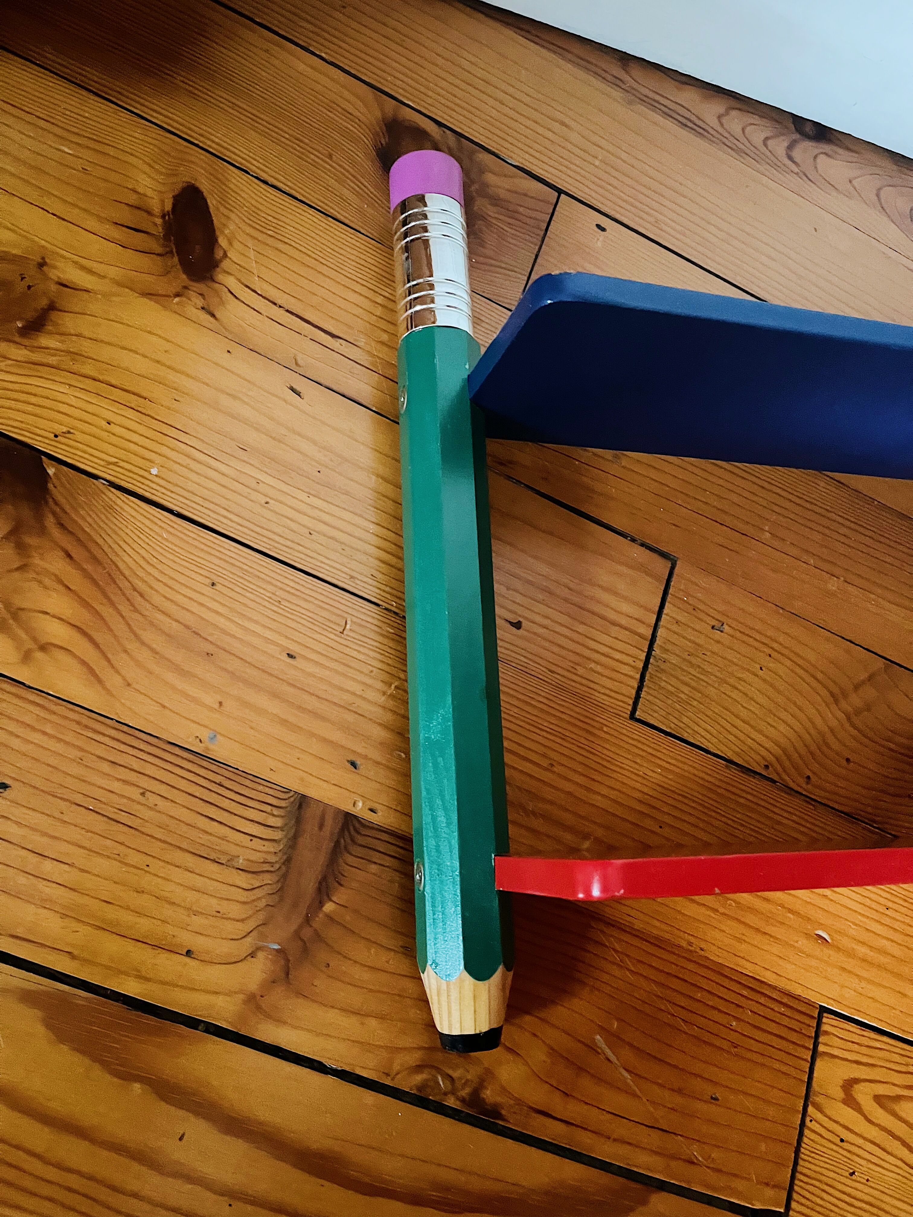 Wall floor pencil Pierre Sala