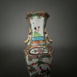 Petit vase de Canton XIXe rehauts dorés