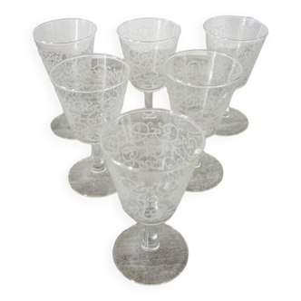 6 Anciens Verres à Pied Motif Arabesques Blanches H 11 cm