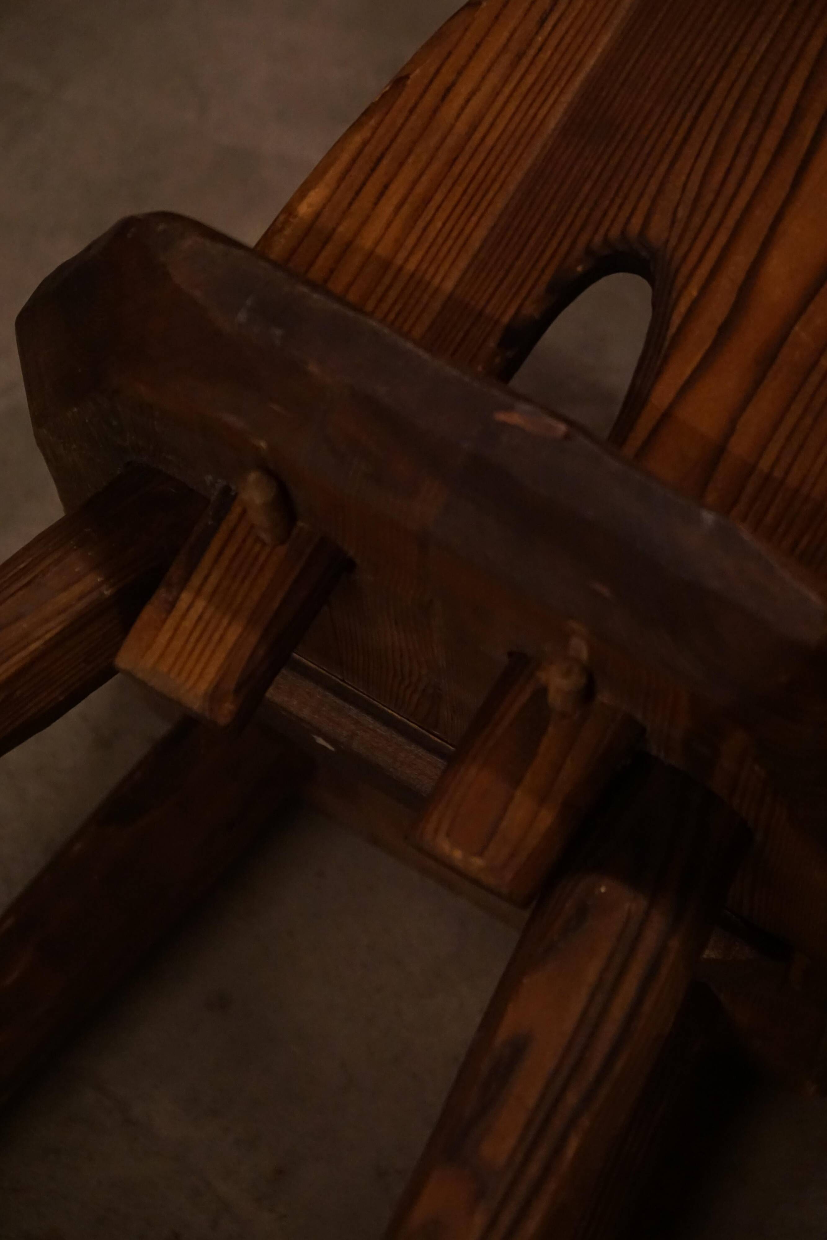 Mid-century Swedish ensemble, set of 4 "Sports Cabin" chairs handmade in pine, 1940s.