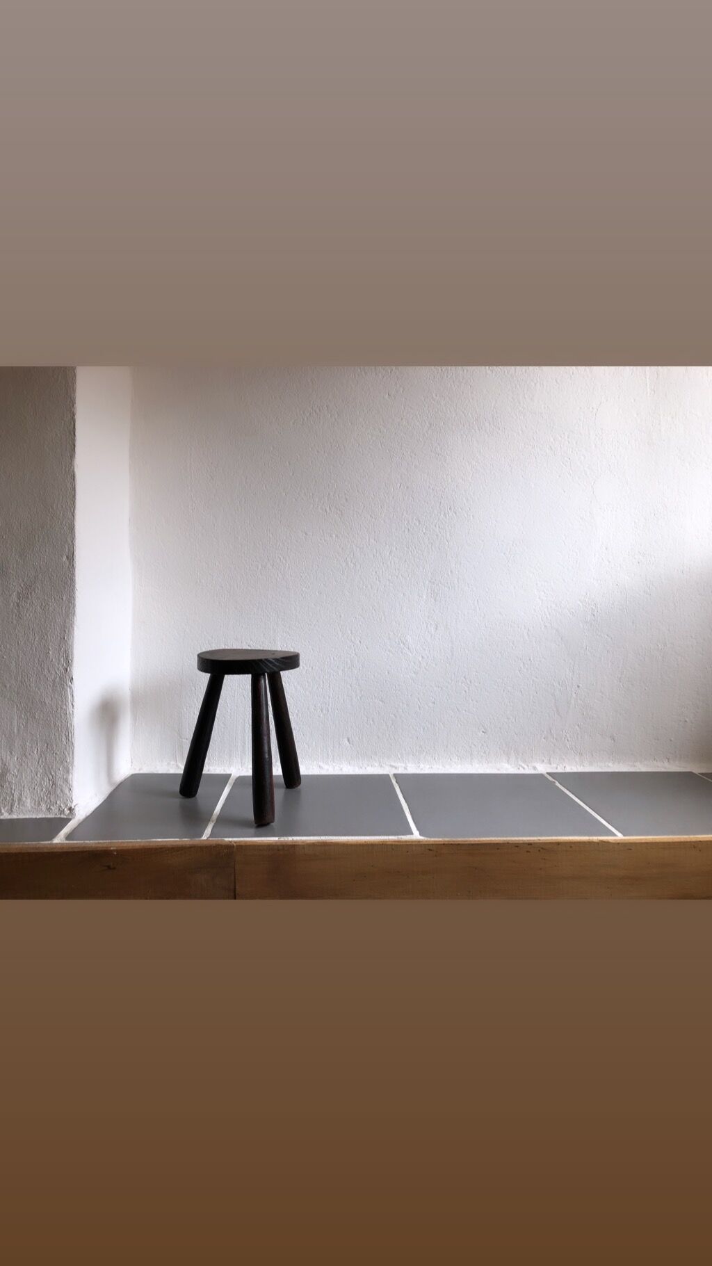 Tripod  stool