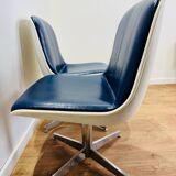 2 Strafor chairs