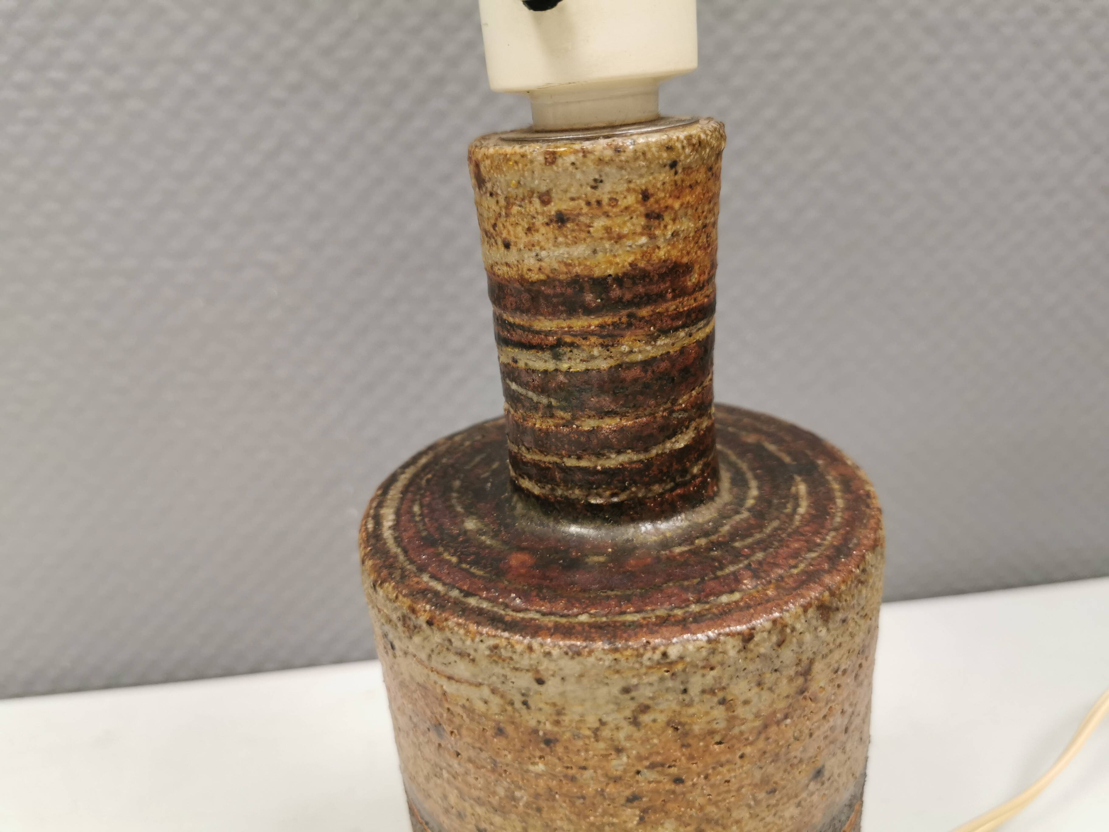 Beautiful Tue Poulsen table lamp in ceramic. Denmark 1970-80s
