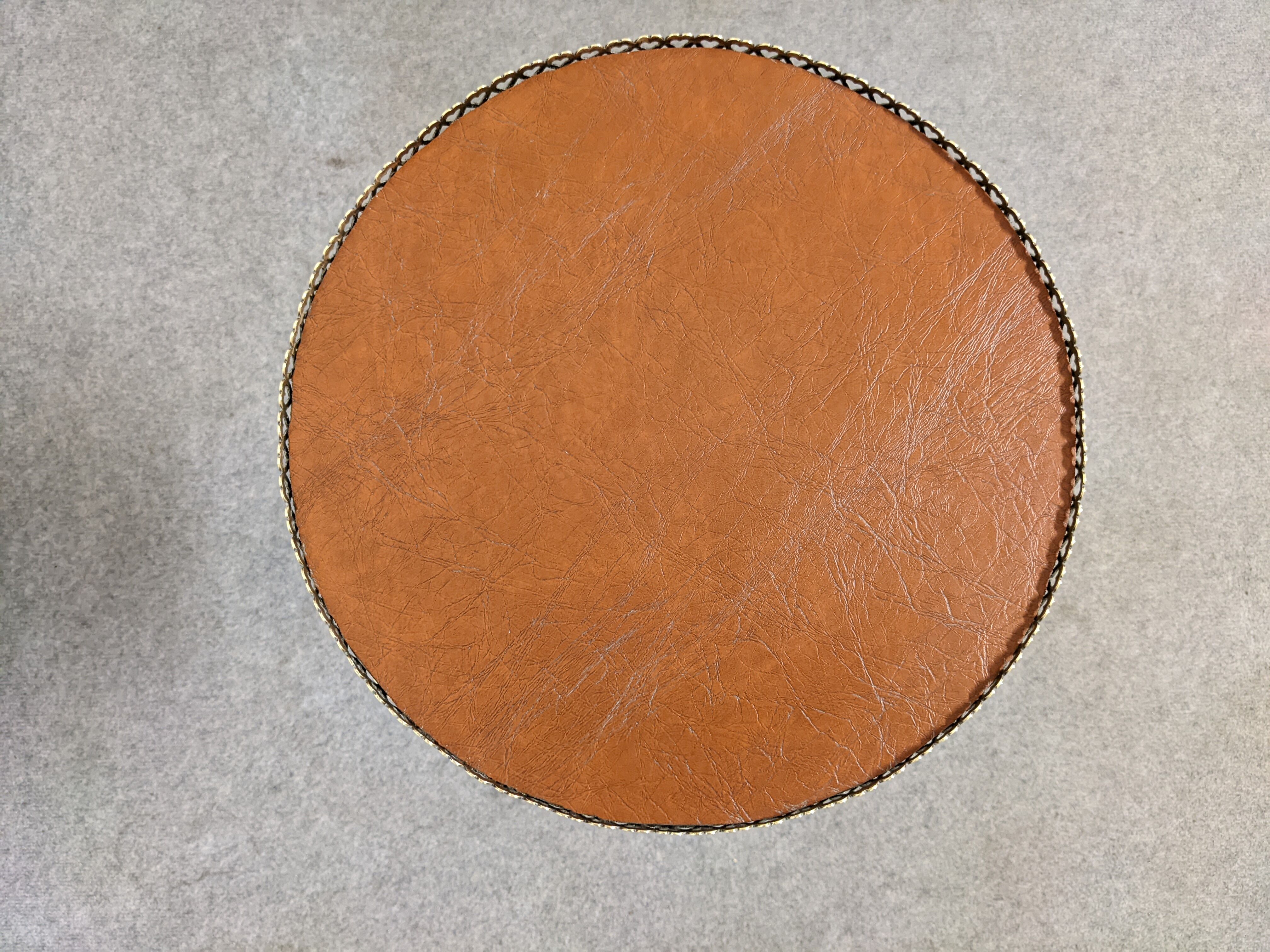 Tripod pedestal table from the 50s/60s