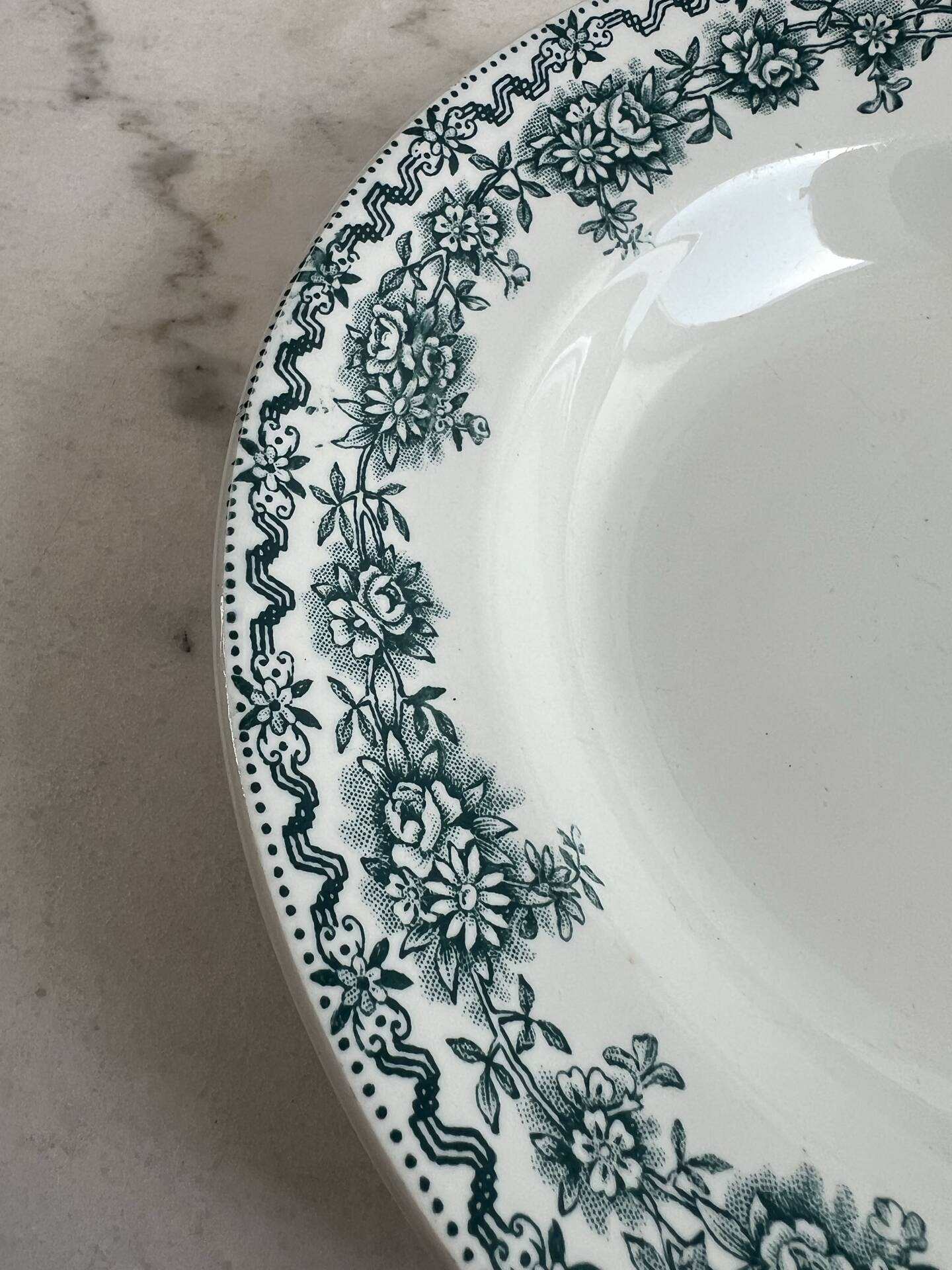 Deep plate Saint Amand collection Argenton 22.4cm