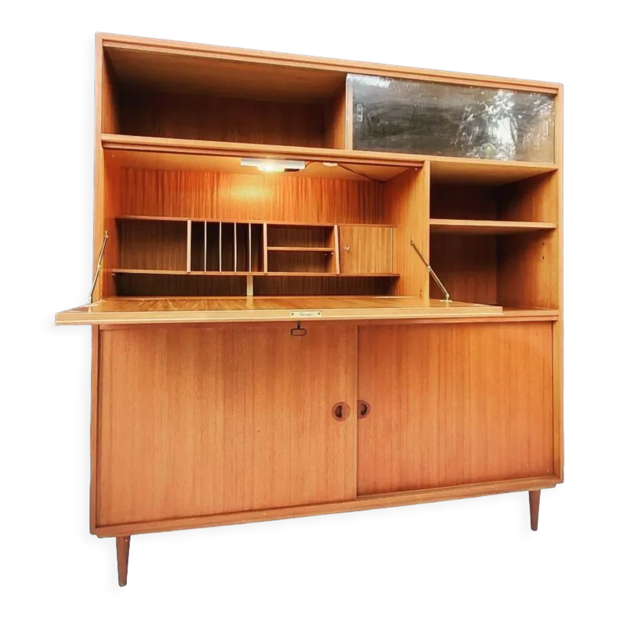 Cabinet with Secretary