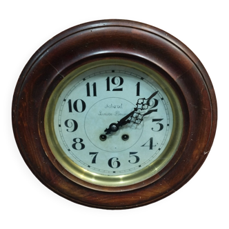 Ancienne pendule murale œil de bœuf hublot rond dans sa caisse en bois + balancier + clé