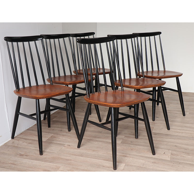 Series of 6 vintage wooden chairs circa 1960