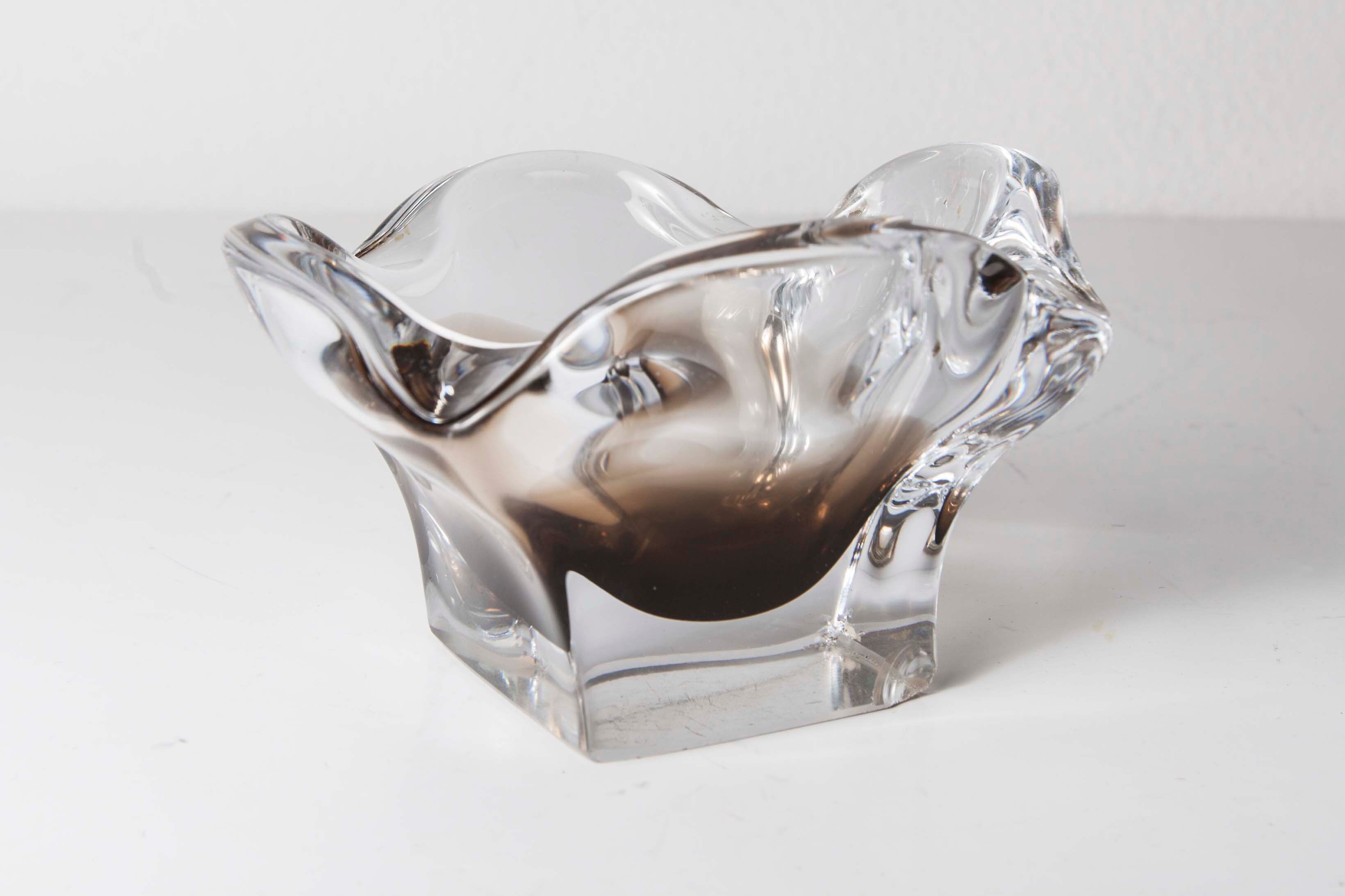 Murano ashtray transparent and smoked flower shape