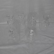 Set de 6 verres à pied anciens 2 gravés et 4 taillés porto vin