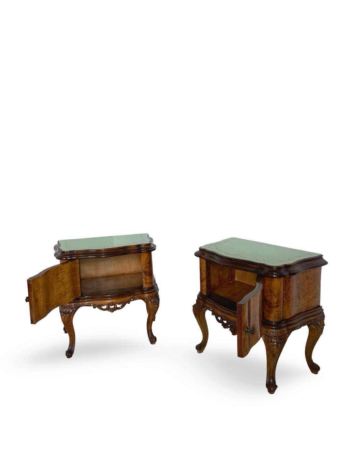Italian Chippendale bed side tables/nightstands, 1940s/1950s.