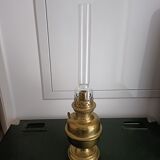 Lampe à pétrole ancienne en cuivre