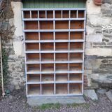Shelf with lockers
