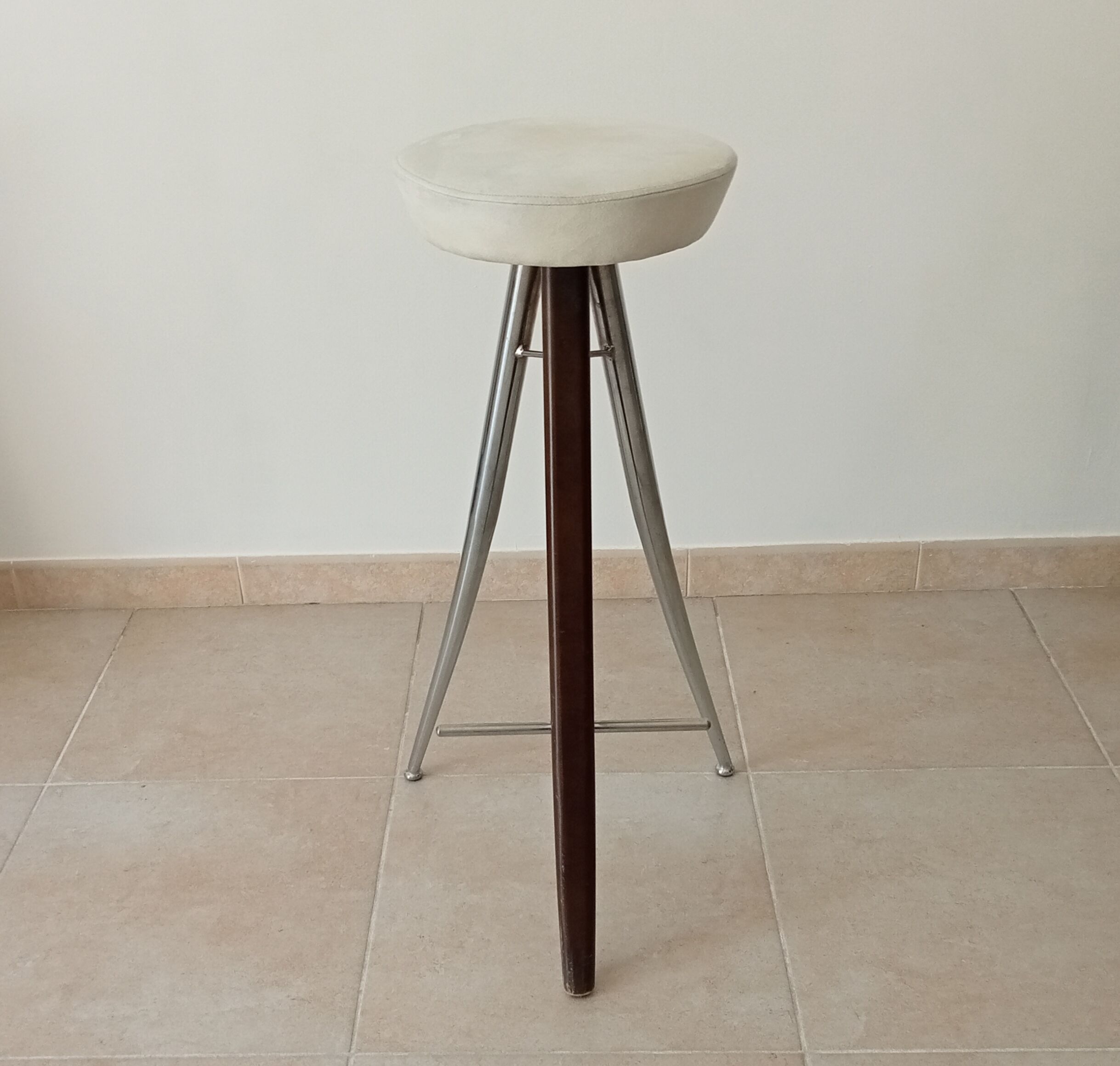 Vintage tripod top stool 60s/70s