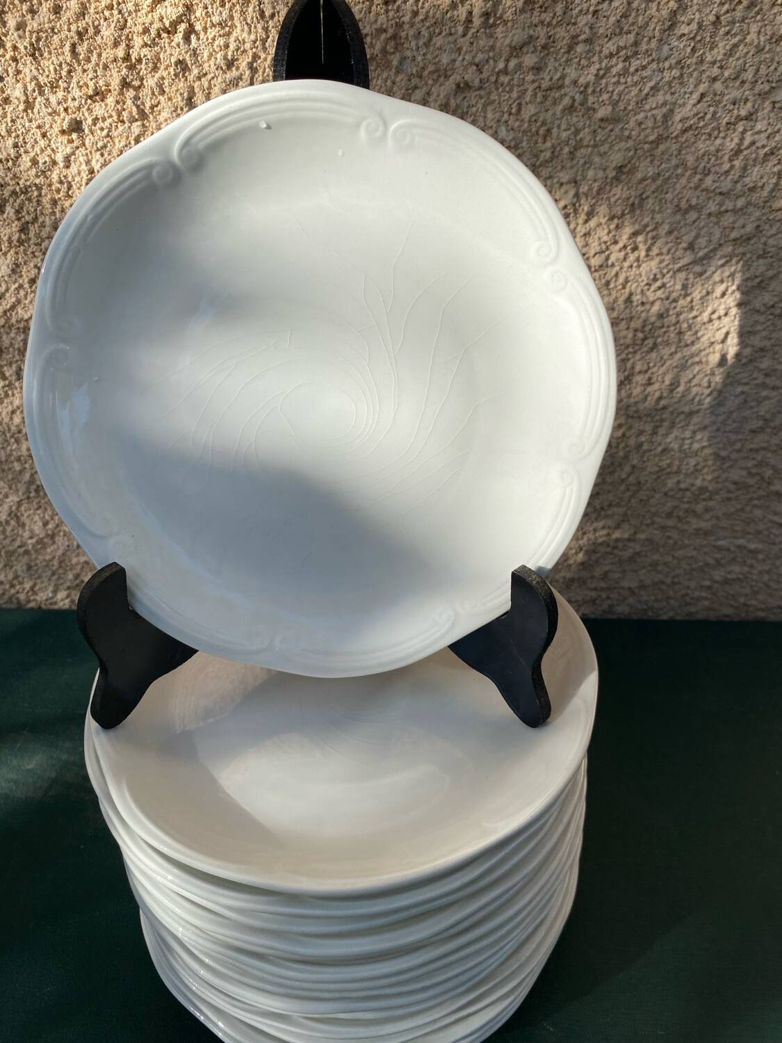 Set of 4 vintage Gien dessert plates.