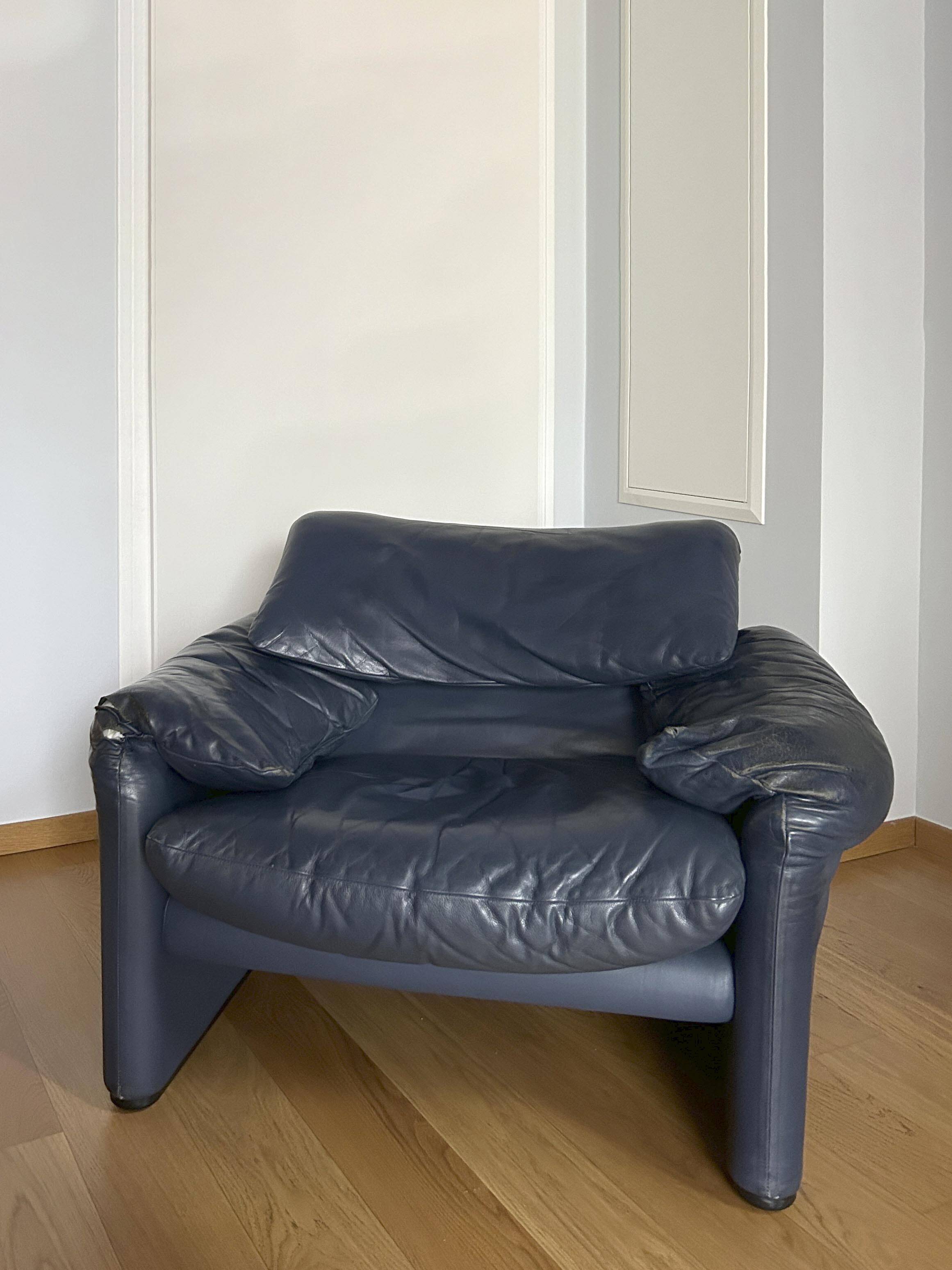 Maralunga armchair by Vico Magistretti for Cassina