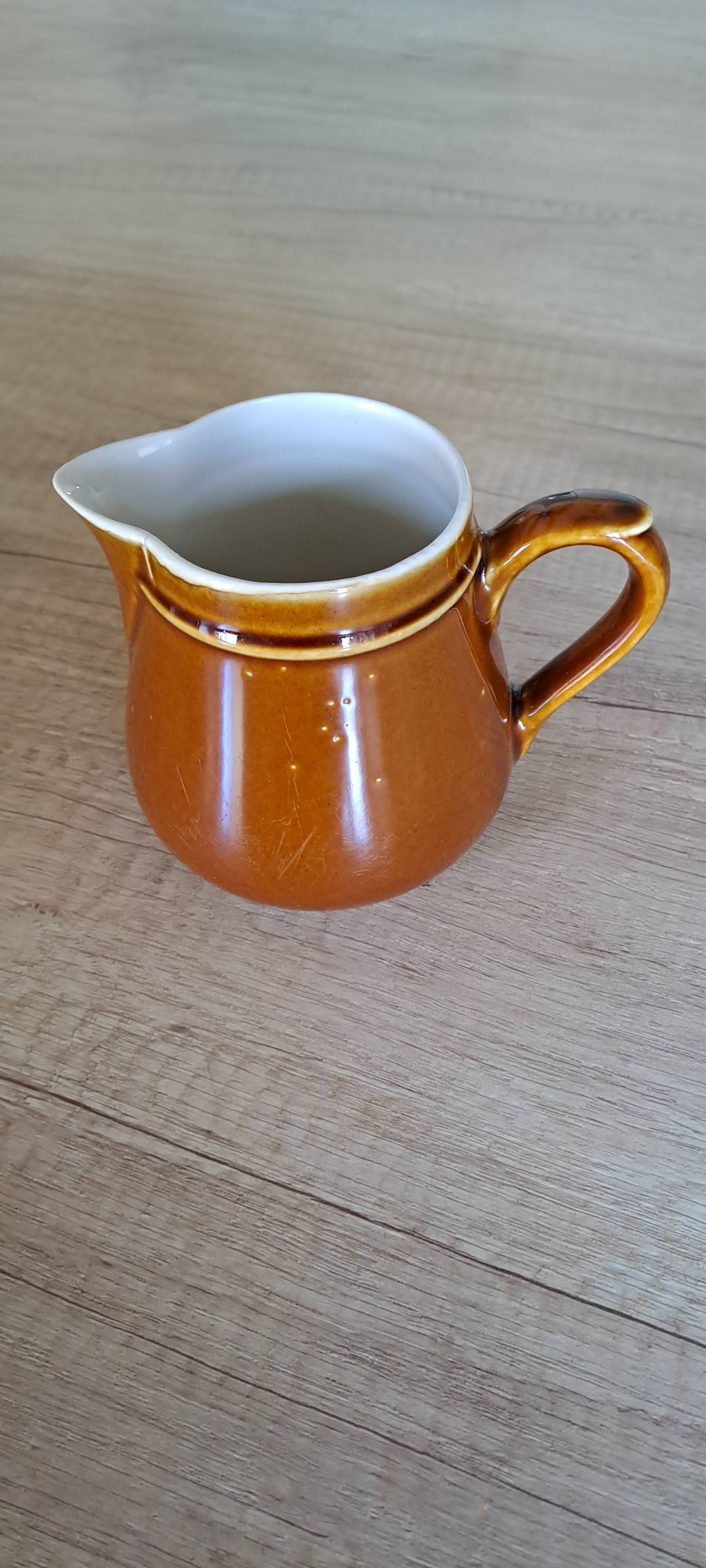 Set of 3 milk/cream/coffee pitchers model 503