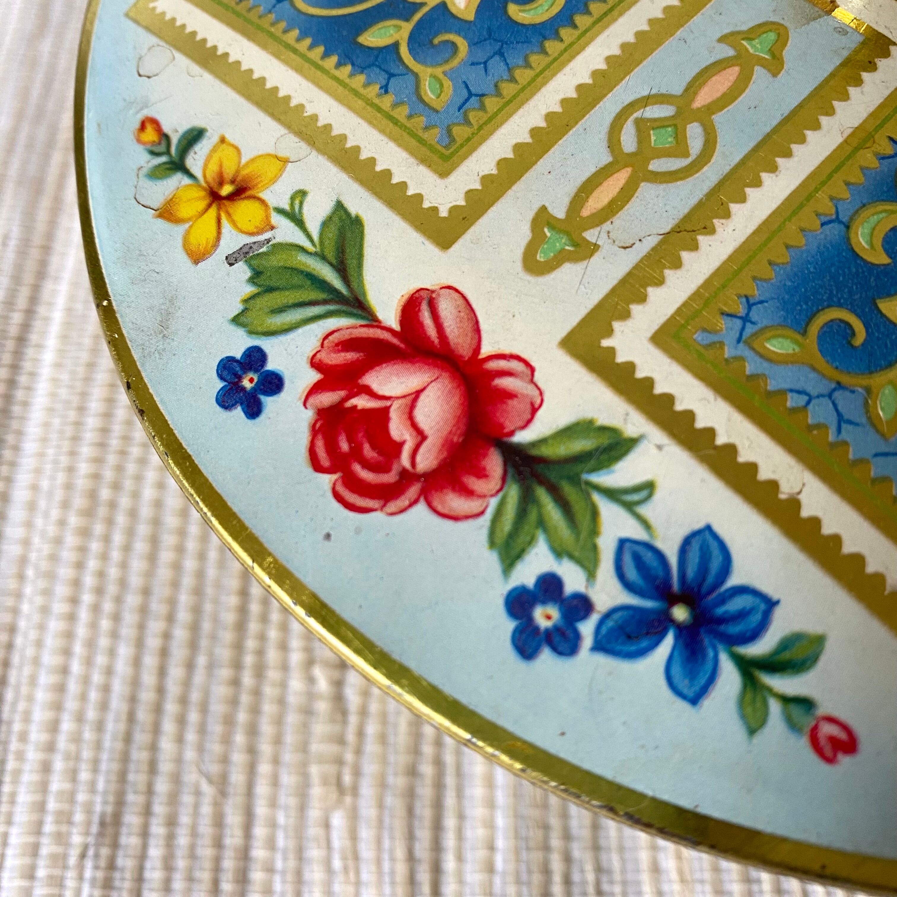 Candy box, metal biscuits 50- 60s