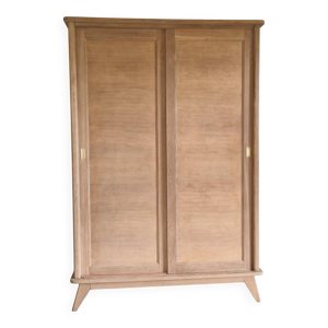 armoire vintage