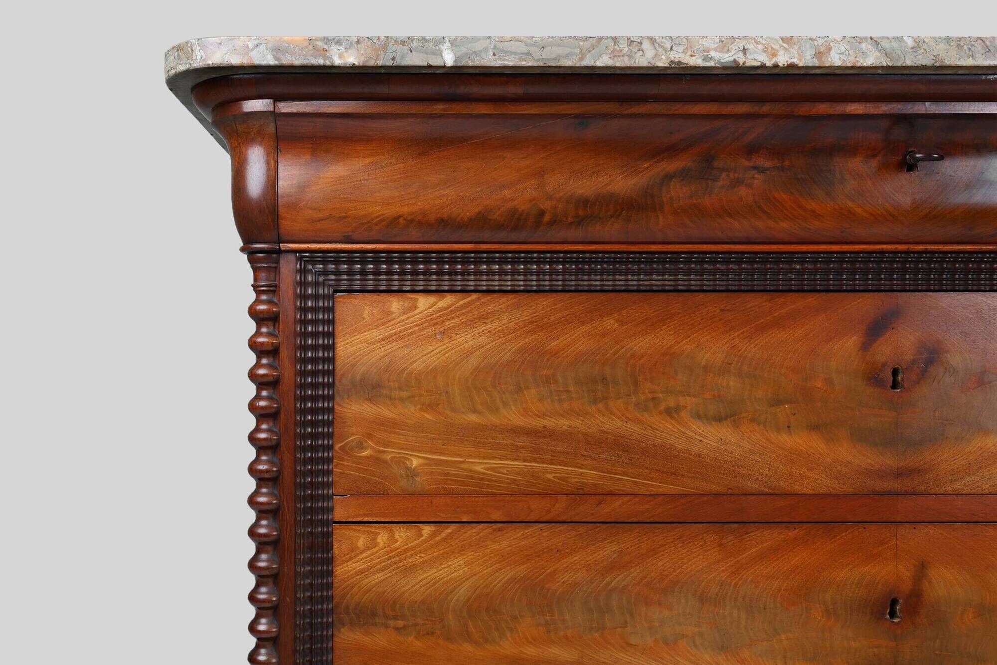 Commode Louis Philippe française avec dessus en marbre rose, années 1850