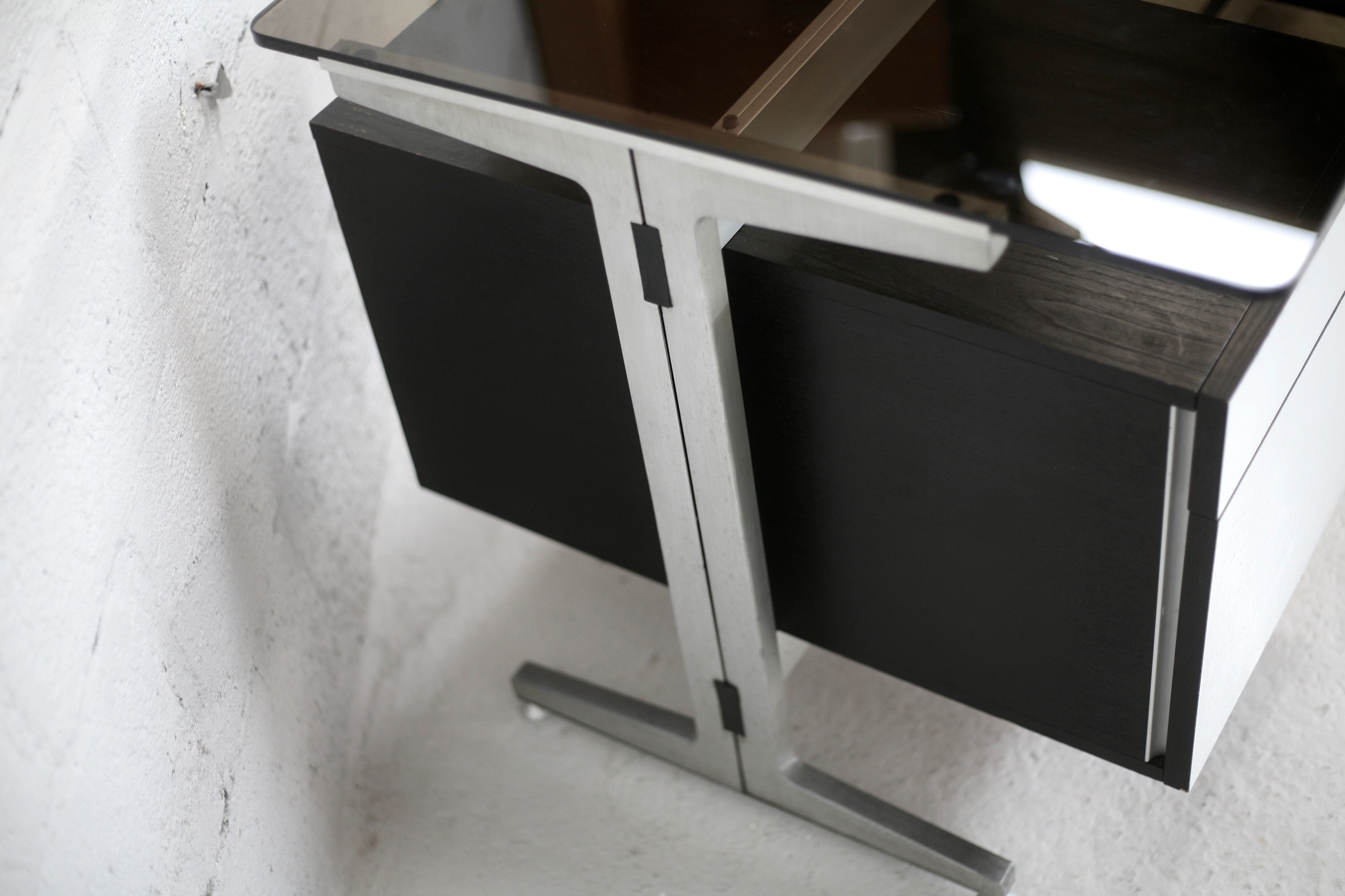 Desk double boxes, Etienne Fermigier, edited by JFR 1970