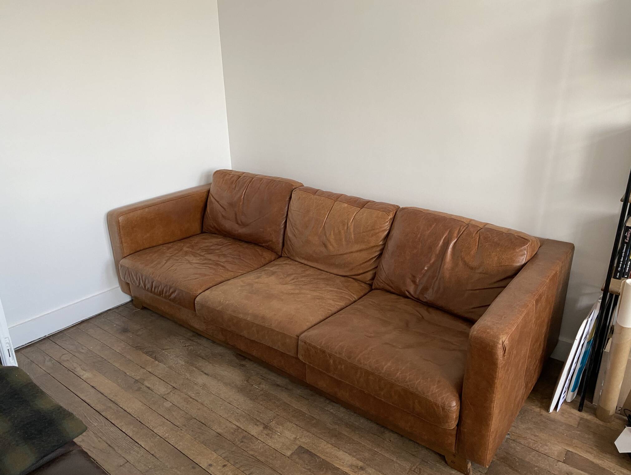 Leather sofa 3 places