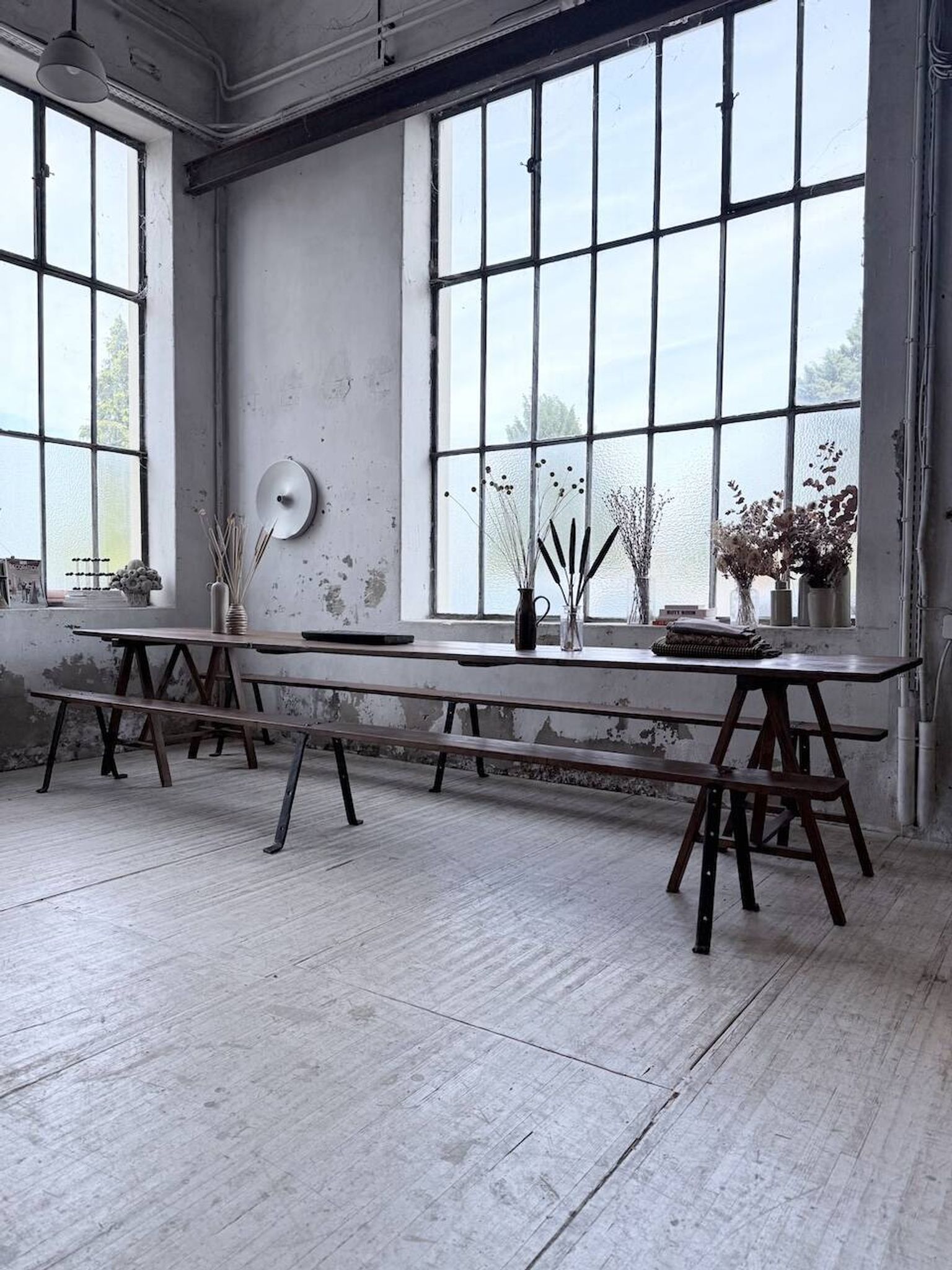 XXL trestle farm table 4m and its benches