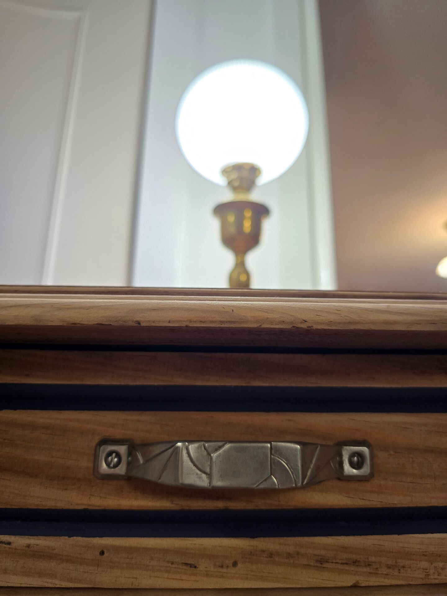 Buffet in Art Deco style, restored solid raw wood.