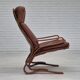 Années 1970, design scandinave, chaise longue, état d'origine, cuir, bois courbé.