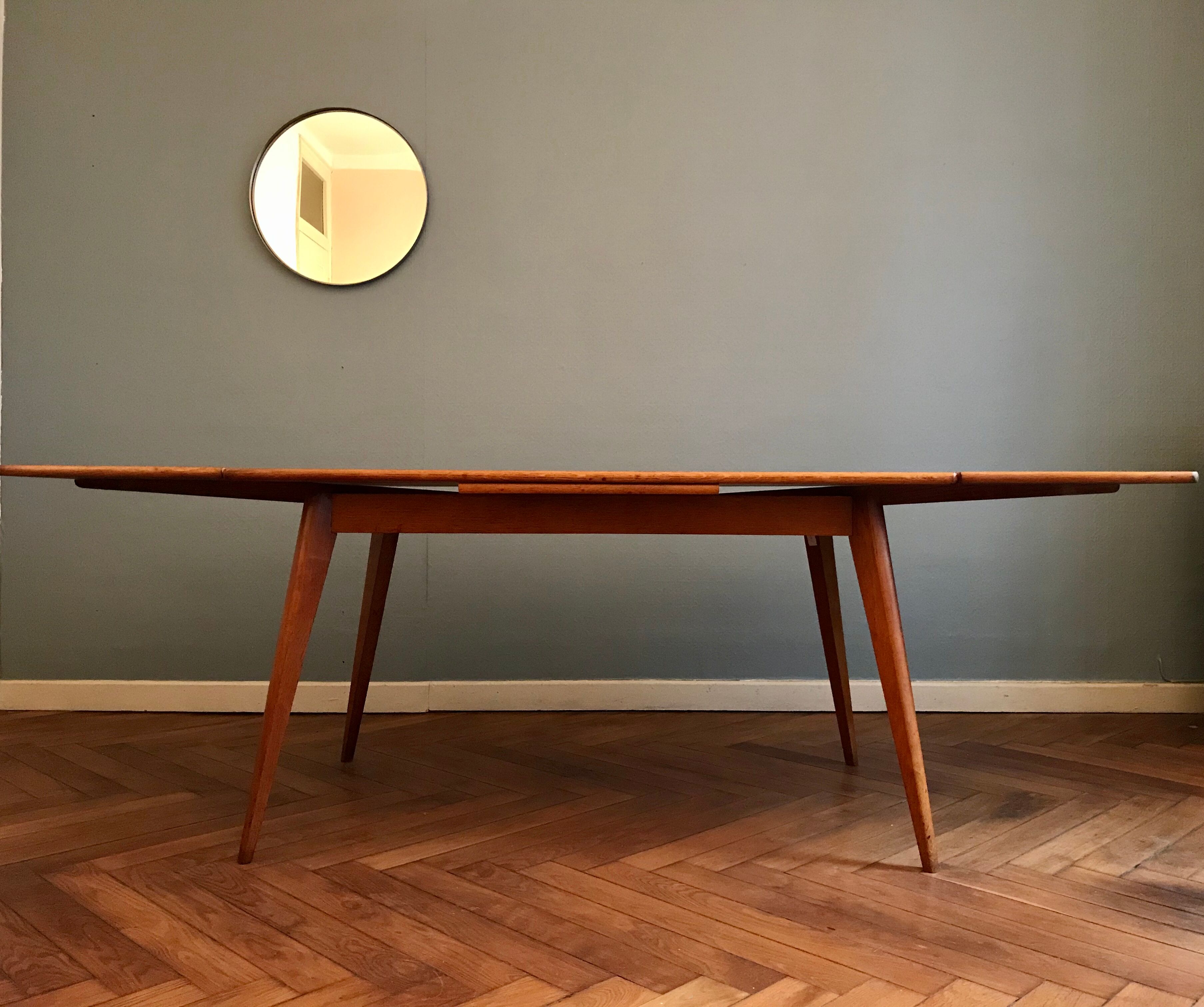 Meal table, expandable, oak