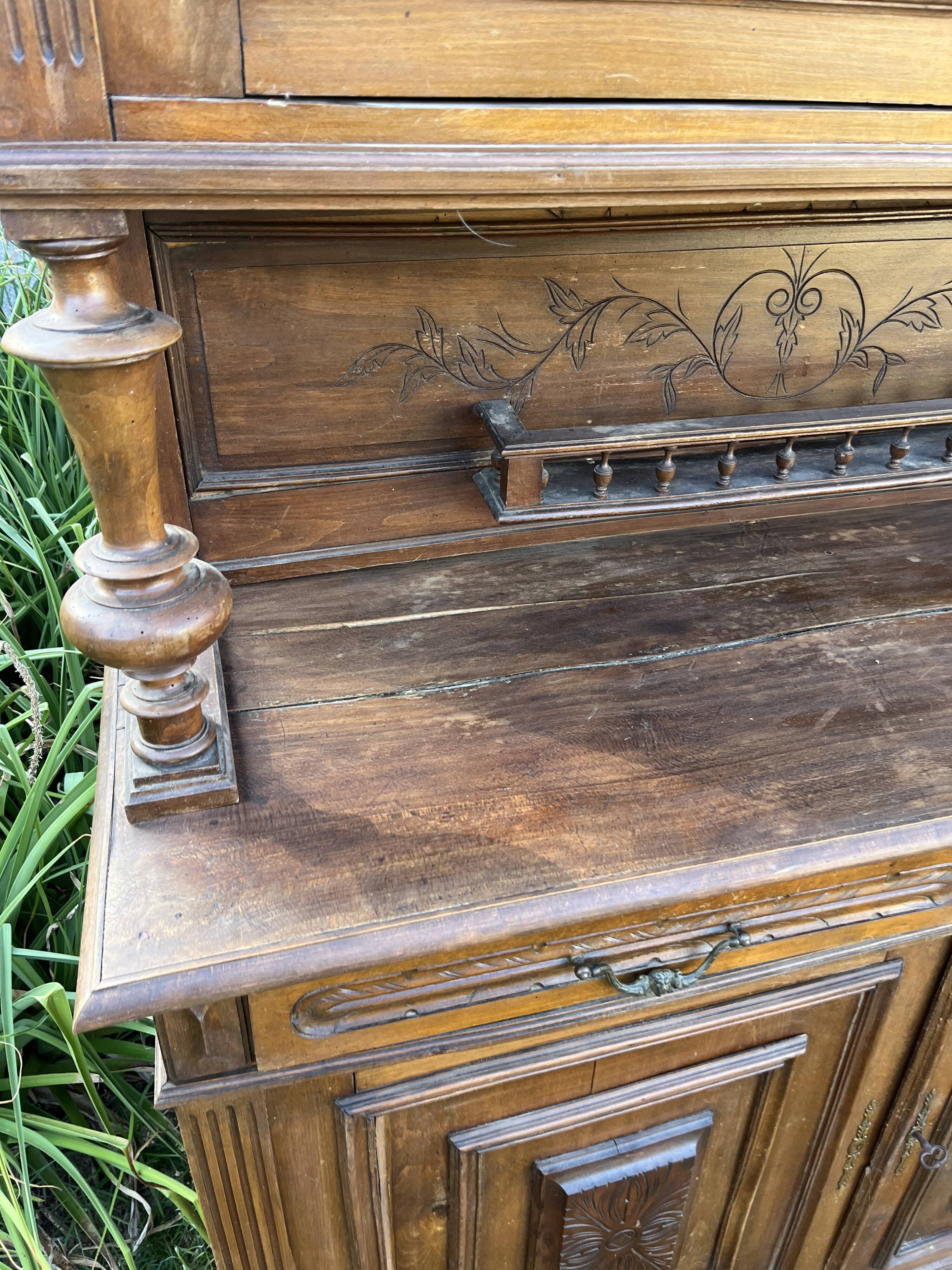 Large antique two-body buffet in wood - Carved dining room furniture