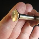 True sugar tongs The Crab