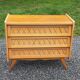 Vintage chest of drawers in light oak and rattan with tapered legs, 3 drawers from the 1950s.