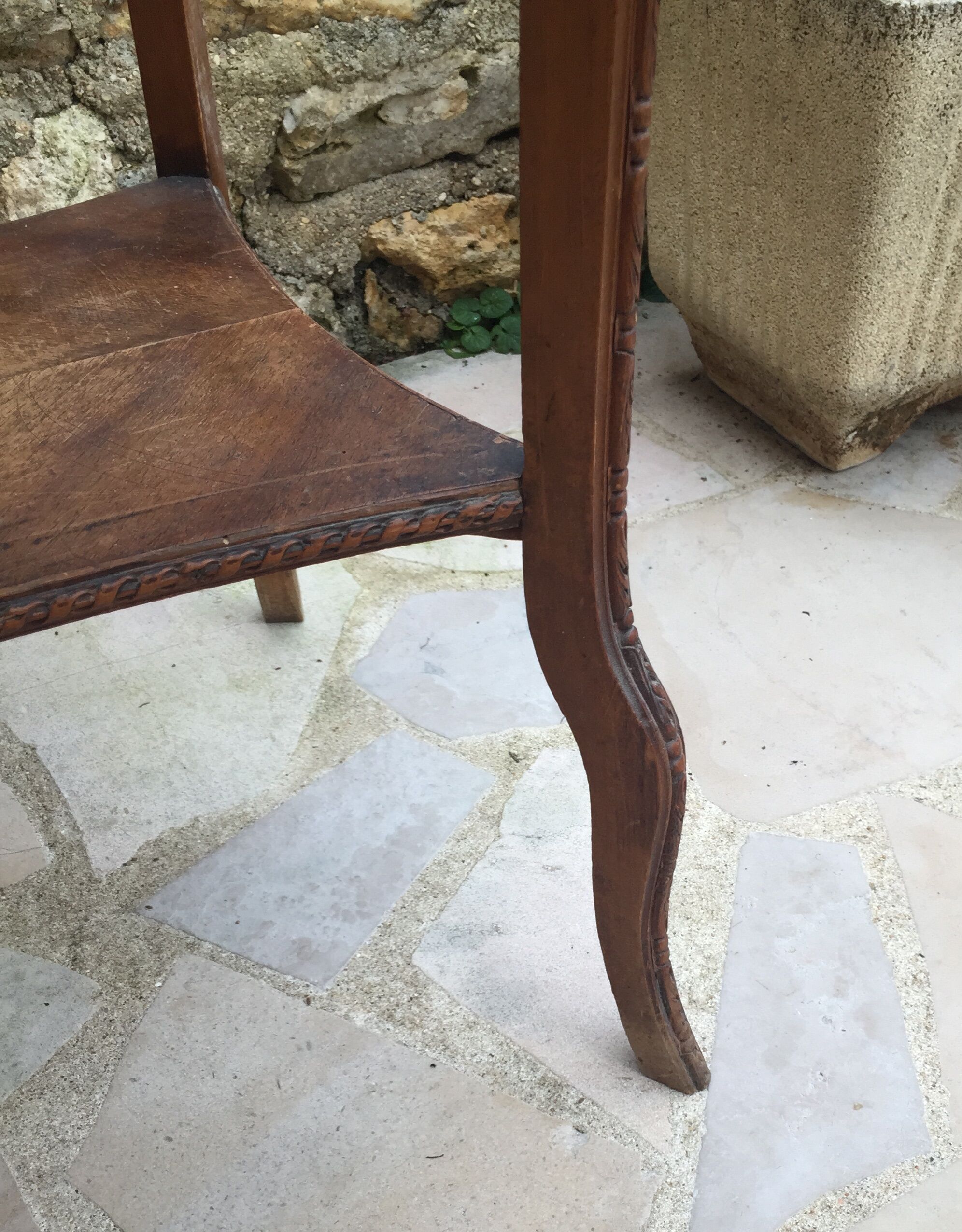 Table d'appoint ancienne