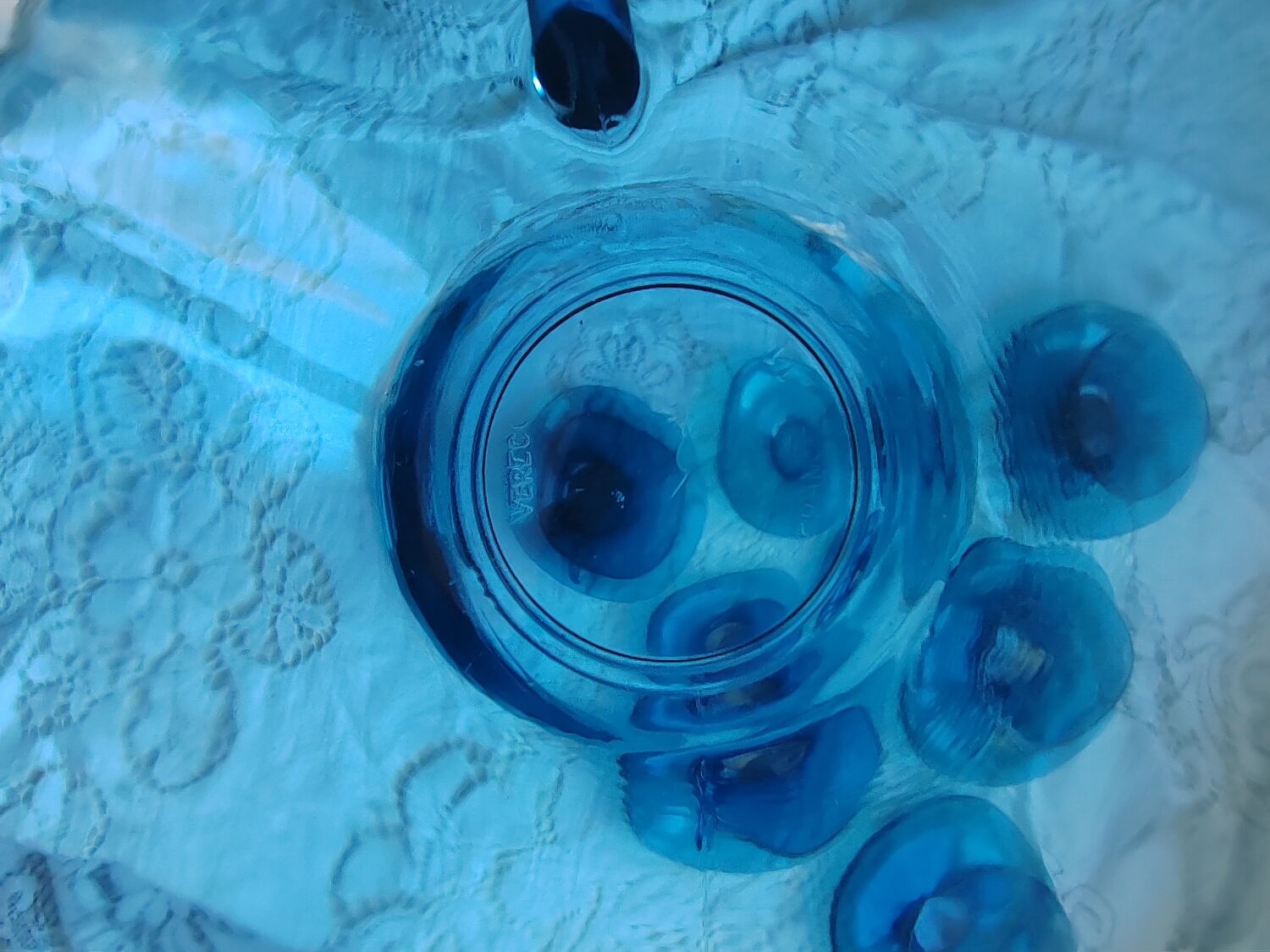 6 blue vereco cups and sub-cups