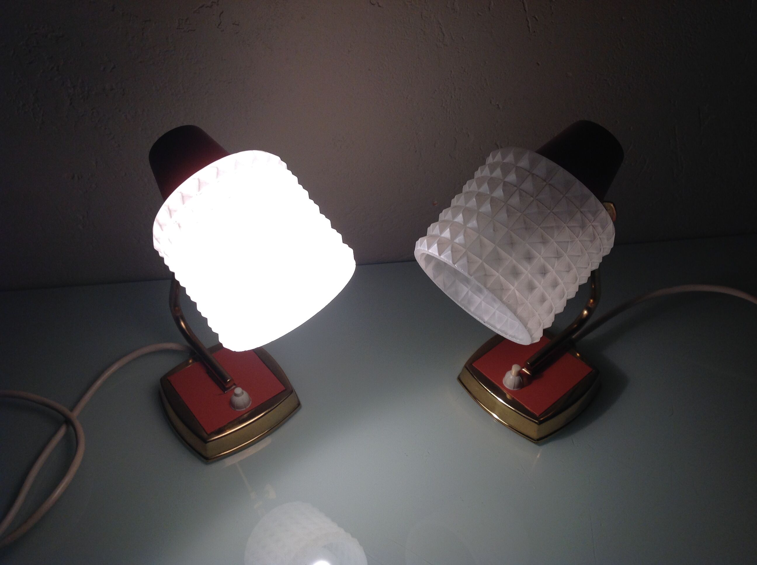 Pair of bedside lamps in structured white opaline and brass, vintage 60