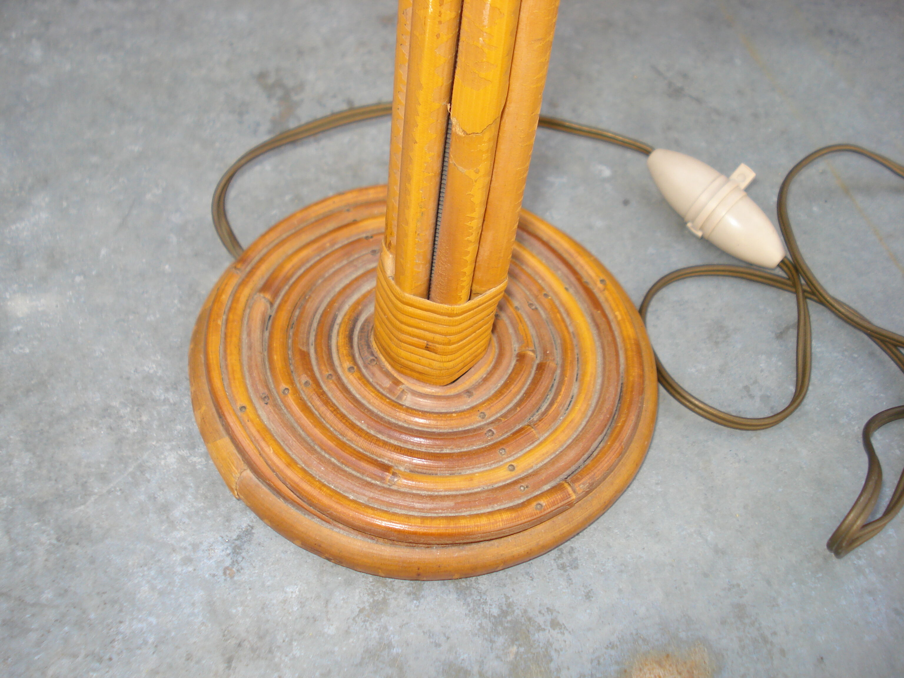 60s bamboo rattan lamp