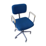 Adjustable height swivel desk