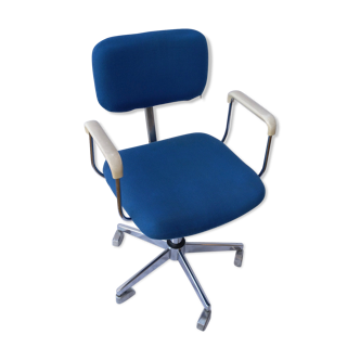 Adjustable height swivel desk