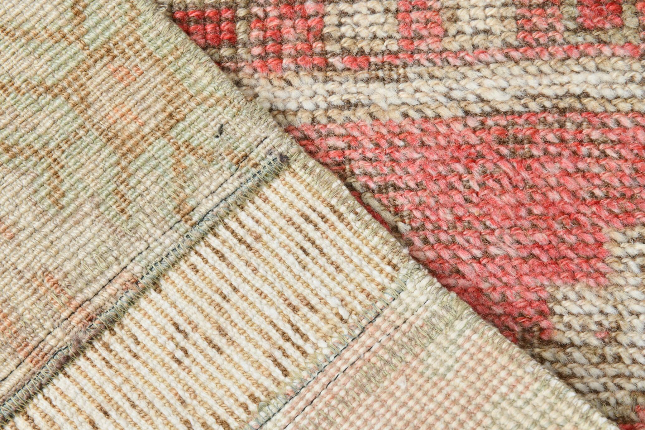 2x3 Rug For Accent Soft Beige Vintage Rug, 57x105Cm SK 22575